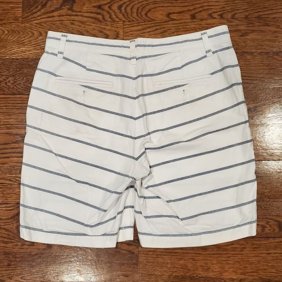 Nautica Classic-Fit 8” Stretch Chino Flat-Front Deck Short - Picture 2 of 5